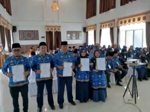 3.360 PNS Seluruh Aceh Terima SK Pensiun dan Kenaikan Pangkat *68 Orang Bekerja di Kabupaten Bener Meriah