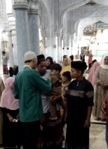 Muhammad Iqbal Sambut Hari Lahir Nabi Muhammad SAW, Anak Yatim di Jeunieb Dapat Santunan