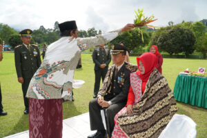 Peusijuek Sebuah Prosesi Adat Dalam Budaya Masyarakat Aceh