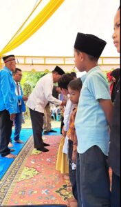 Prof.Abdullah Puteh Saweu Gampong di Aceh Utara Sekaligus Santuni Anak Yatim