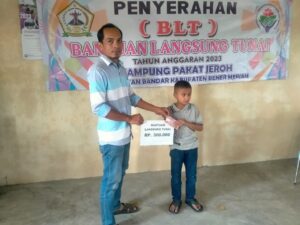 Pembagian Bantuan Langsung Tunai Dana Desa Tahap Tiga Tahun 2023 Desa Pakat Jeroh