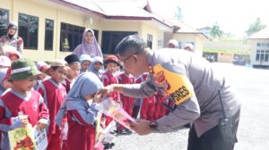 Sat Lantas Polres Bener Meriah Gelar Kegiatan Polisi Sahabat Anak: Membangun Kecintaan dan Pemahaman Awal terhadap Kepolisian