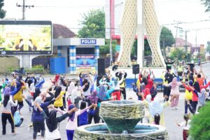 Antusias Masyarakat dan Para Pelaku UMKM di Car Free Day