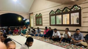 Rapat Umum Terbuka, Warga Gampong Cot Girek Kandang Mendesak Aparatur Desa Untuk Mundur