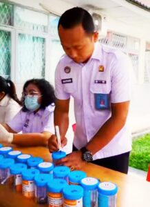 Rutan Kelas I Medan Mengadakan Tes Urine Terhadap Warga Binaan dan Tamping untuk Pencegahan Penyalahgunaan Narkoba