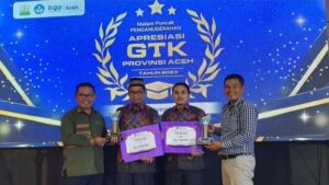 Dua Guru Asal Bener Meriah Terima Penghargaan Ajang Apresiasi GTK Provinsi Aceh