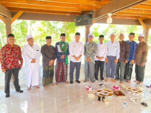 Pj Bupati Bireuen Bersama DPRK Bireuen Hadiri Maulid di Dayah Durraatul Hidaayah Geulanggang Kulam