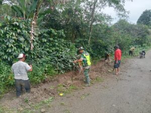 Babinsa: Motori Jumat Bersih
