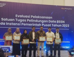 Serius Jaga Keamanan Data, Dukcapil Terima Sertifikat Indeks Keamanan Informasi dari BSSN