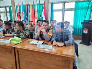 Polres Muara Enim Menghadiri Rakor Penetapan Titik Lokasi Pemasangan Alat Peraga Kampanye (APK) Pemilu 2024
