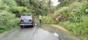 Bencana Alam Tanah Longsor di Jalan Lintas KKA Aceh Utara, Polisi Lakukan Pengaturan Lalulintas