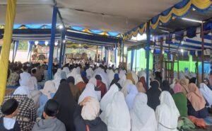 Majelis  Ta”lim Jam’iyyah Sholihiyyah Beserta Masyarakat Kampung Balik peringati Hari Lahir Nabi Muhammad S.A.W