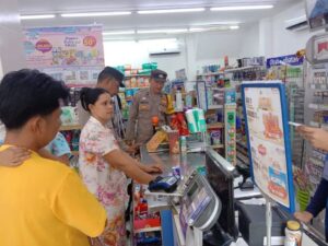 Cegah Tindak Pidana Malam Hari,Polsek Rambang Lubai Patroli Ke Indomaret