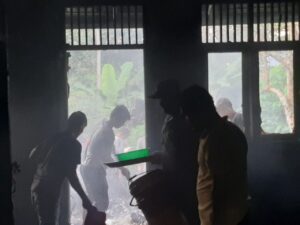 Satu Unit Rumah Warga di Simpang Keuramat Terbakar, Polisi Datangi TKP