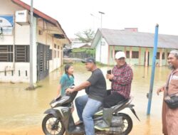 PANTAU BANJIR DI KAWASAN PERKOTAAN, PJ. BUPATI ASRA: KITA UPAYAKAN SOLUSI PENYELESAIANNYA