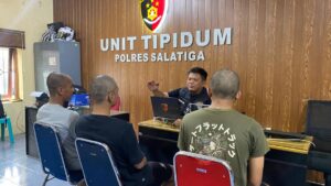 Seorang Karyawan PT SCI Nekat Curi Sepatu Digelandang Ke Polres Salatiga