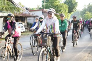 Tinggkatan sinergitas Pangdam IM mengikuti funbike Sinegritas TNI-Polri