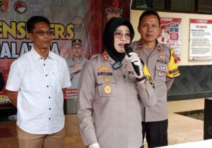 Kapolres Salatiga AKBP Aryuni Terjunkan 300 Personil Amankan Momen Coblosan Di Sejumlah Titik