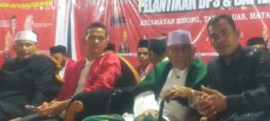 PANGLIMA MUDA HASAN REMBO MELAKUKAN REHAB MUSHALA MAKAM TGK CHIK DI PAYA BAKONG