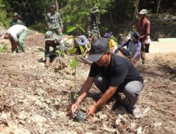 Lakukan Penghijauan, Satgas TMMD Reguler Ke 119 Kodim 0117/Aceh Tamiang Penanaman Bibit Pohon Di Lokasi.