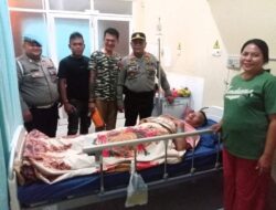 Peduli Anggota, Kapolsek Hamparan Perak AKP Mualimin Jenguk Anggota yang Sakit Dirawat di RS Bhayangkara