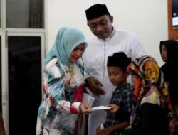 Sentuhan Kemanusiaan : Halal Bihalal Kodim 0104/Aceh Timur Meriahkan Buka Bersama Sambil Berikan Santunan kepada Anak Yatim