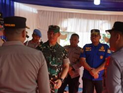 Personil Kodim 0117/ACEH Tamiang Bersama Instasi Terkait Melaksanakan Pengamanan Pos Lebaran