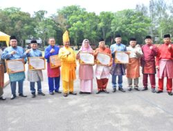 Sejumlah SKPD Menerima Sejumlah Penghargaan Pada Harlah Aceh Tamiang