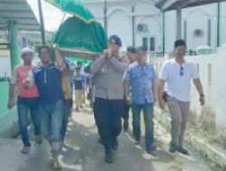 Danki Brimob Aramiah Melayat Ke Rumah Duka Salah Satu Wartawan Yang Meninggal Dunia