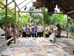 Menyambut Hari Bhayangkara ke 78, Polres Aceh Timur Bedah Rumah Warga Idi Rayeuk