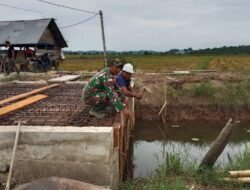 Serda Heri Mustofa Laksanakan Pendampingan Oplah Rawa Di Desa Mon Geudong.