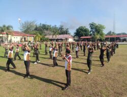 Tingkatkan Sinergitas TNI – Polri, Brimob adakan Senam Gembira dan Olah Raga Bersama di Lapangan Mako Kompi 2 Batalyon B Pelopor Aramiyah.
