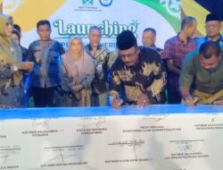 Plt.Assiten III, Azhari Membuka Lauching Aplikasi PPDB Online.