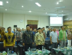 BUKA SOSIALISASI NISHAB ZAKAT, PJ. BUPATI ASRA MINTA KOMISIONER BAITUL MAL OPTIMAL GALI POTENSI ZAKAT DAERAH