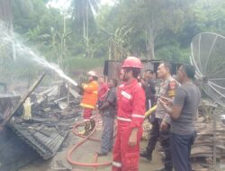 Kebakaran Melanda 3 Rumah di Padang Sakti : Kerugian Material Capai 500 Juta Rupiah