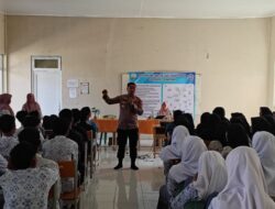 Kapolsek Dewantara Saweu Sikula di SMA Negeri 2 Dewantara