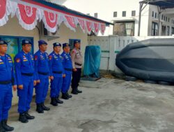 Sat Pol Airud Gelar Latihan Alat Keselamatan Korban Laut