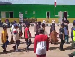 Babinsa Tangsi Lama Latih PBB Siswa SDIT Untuk Memeriahkan HUT RI ke 79