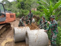 Satgas TMMD Kodim 0106/Ateng Memasang Gorong-Gorong