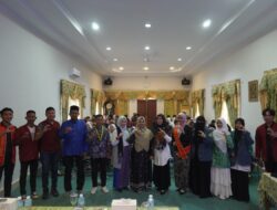 Demi menumbuhkan ekonomi kreatif DUTA WISATA ACEH SELATAN serta 4 OKP mahasiswa Aceh Selatan menyelenggarakan seminar UMKM bersama AMANAH