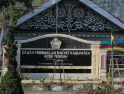 Ada Apa !!! Wartawan Dilarang Masuk Ke Ruang Sidang Untuk Liput Pelantikan Anggota DPRK Aceh Tengah