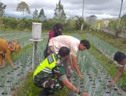 Sambangi Petani, Upaya Babinsa Mewujudkan Swasembada Pangan