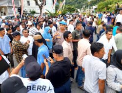 Jamin kelancaran Pendaftaran Paslon Bupati dan Wabup,Polres Aceh Selatan turunkan Puluhan Personil untuk Pengamanan di Kantor KIP.