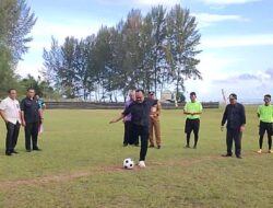 Reza Fahlevi Pj. Bupati Simeulue Buka Tarkam di Teupah Barat Meriahkan HUT Sumpah Pemuda ke-96
