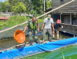 Pererat Silaturahmi, Babinsa Koramil 03/TG, Komsos Bersama Peternak Ikan