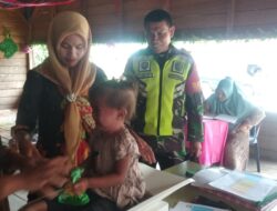 Wujudkan Balita Sehat, Babinsa 01/Bandar Dampingi Posyandu