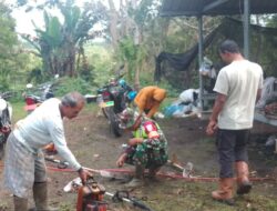 Wujudkan Lingkungan Bersih, Babinsa Negeri Antara Melaksanakan  Kerja Bakti Bersama Warga