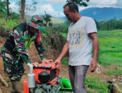 Babinsa Koramil 08/Silih Nara Bersama Masyarakat Pasang Pengairan Pompanisasi