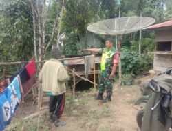 Wujud Kepedulian Babinsa Komsos Bersama Warga Masyarakat Desa Tanjung