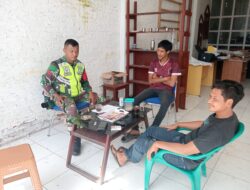 Manfaatkan Warung Kopi, Babinsa Koramil Bandar Komsos Dengan Warga Binaan